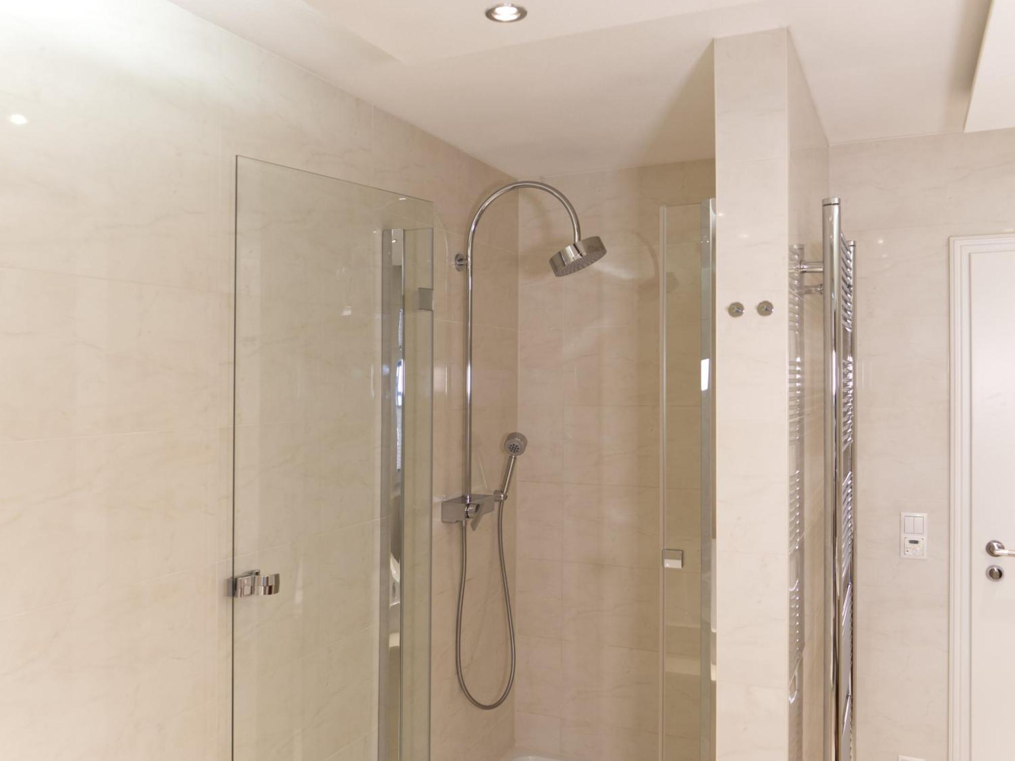 Thueringenapartments Boulevard Xxl 5-7 Personen Saalfeld Saale Exteriér fotografie